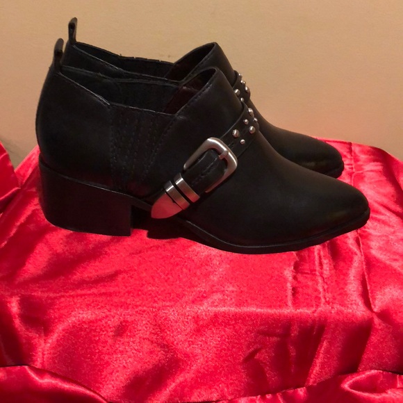 Bootie - Picture 2 of 6